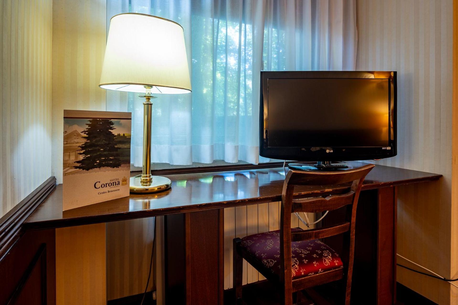 Hotel Corona & Spa بيسكاسيرولي المظهر الخارجي الصورة