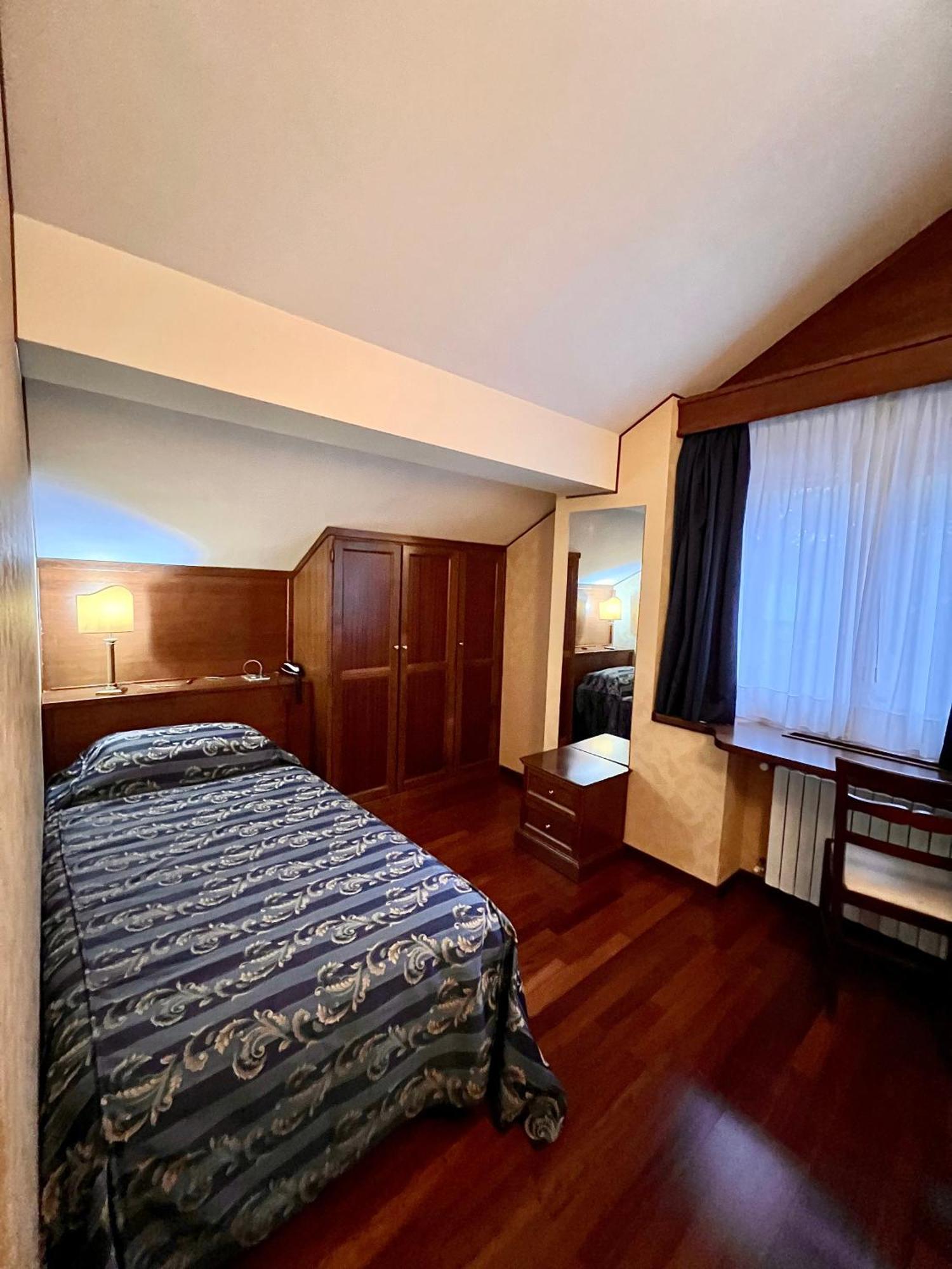 Hotel Corona & Spa بيسكاسيرولي المظهر الخارجي الصورة