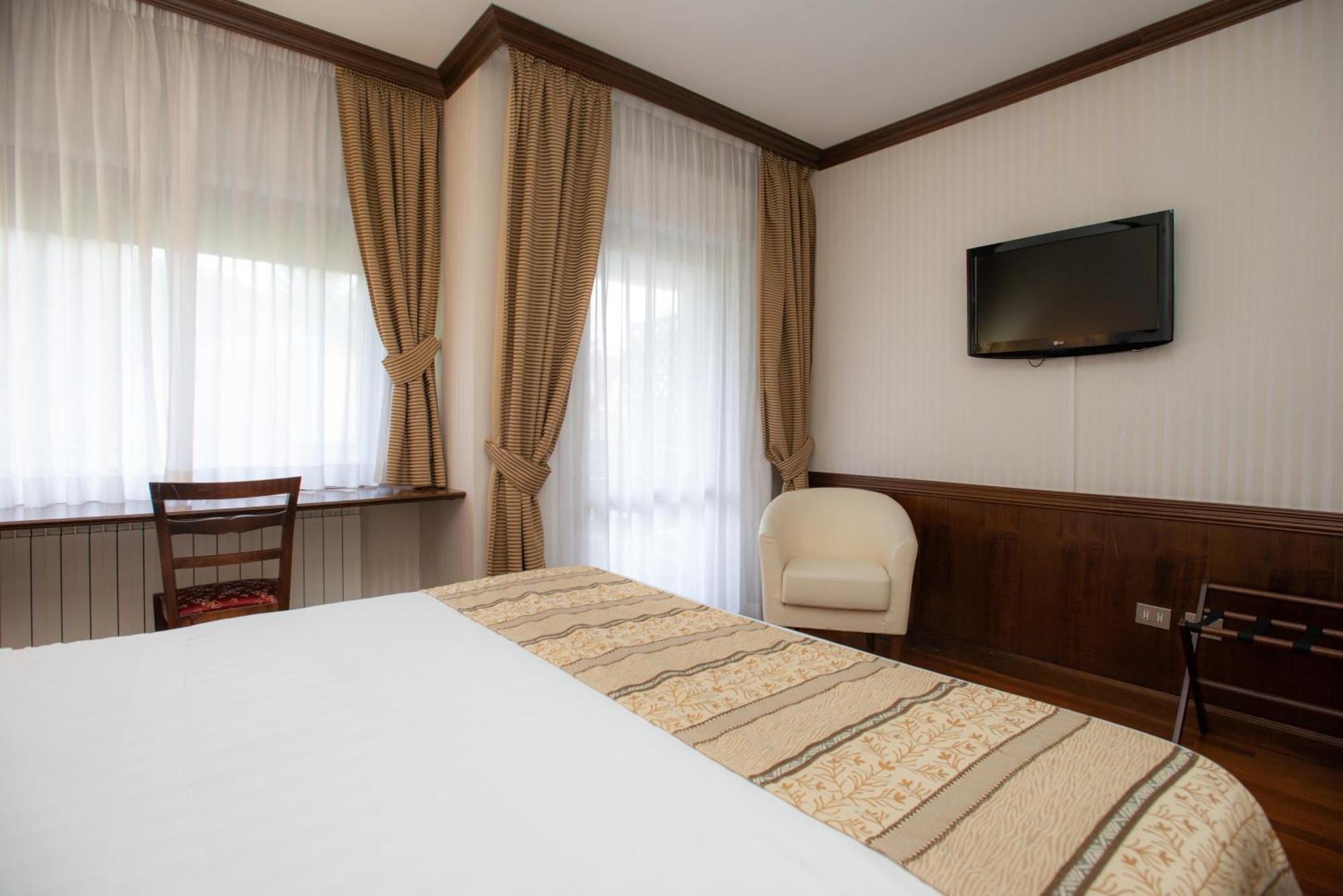 Hotel Corona & Spa بيسكاسيرولي المظهر الخارجي الصورة